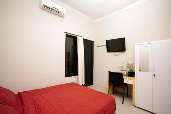 Dparagon Pamela 3 Hostel ยอกยาการ์ตา ภายนอก รูปภาพ